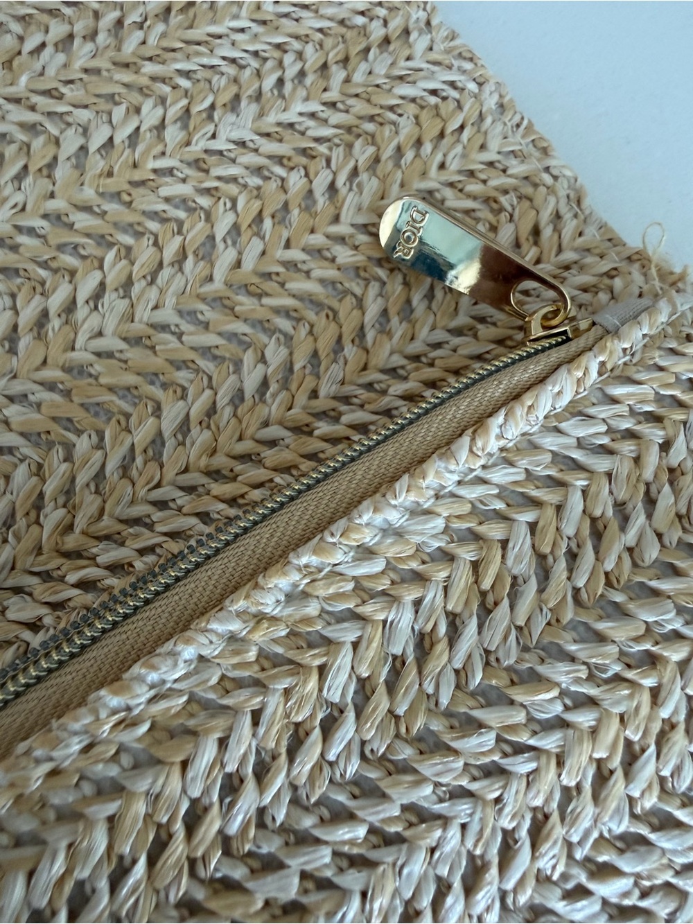 Accessory identification - Picture 4 of 7